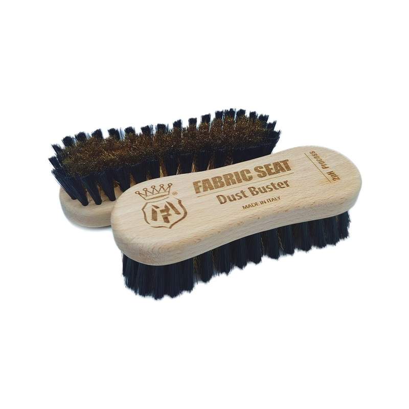 Labocosmetica Fabric Seat Brush (krtača za tekstilne sedeže)